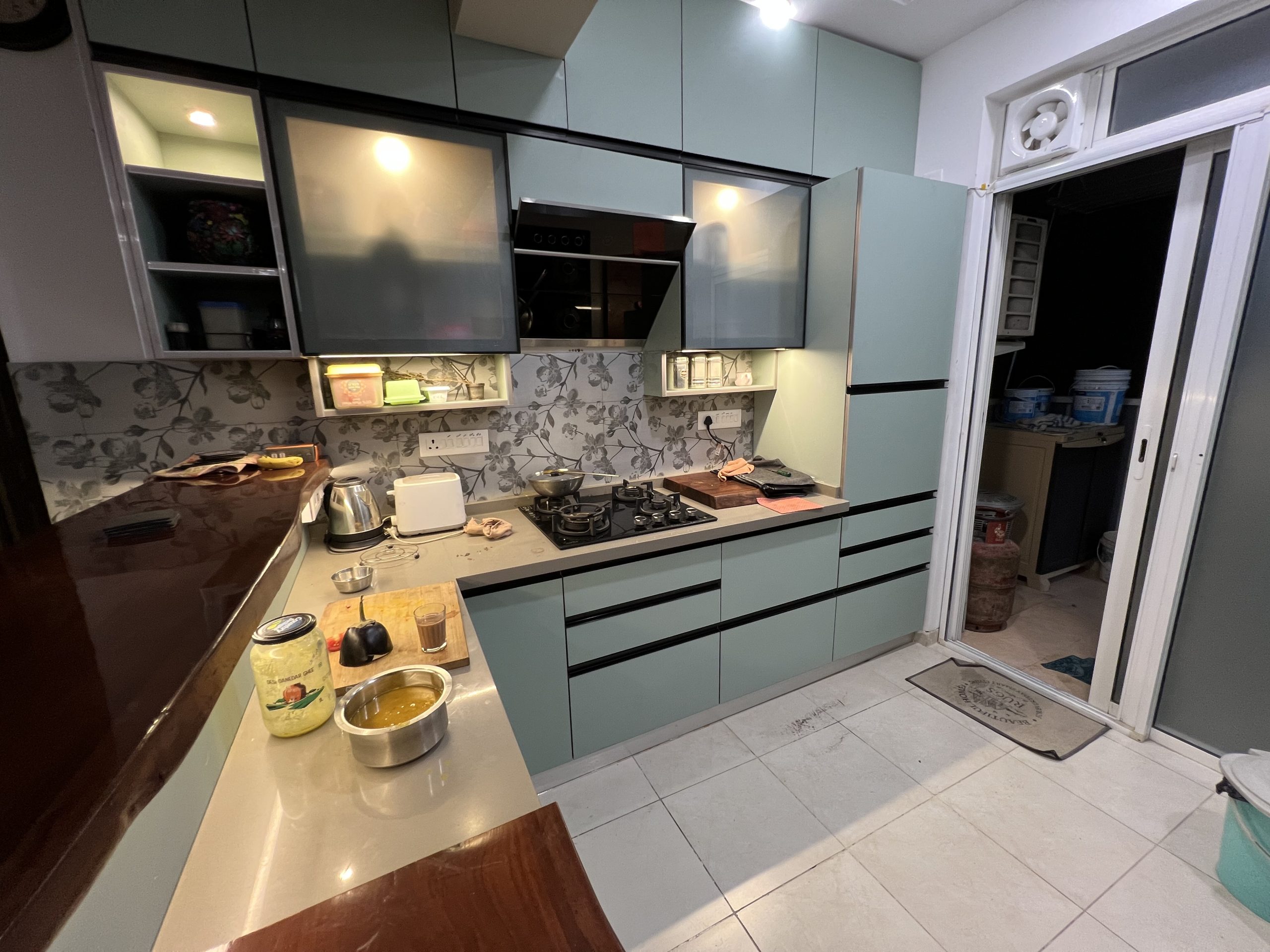 Modern Modular Kitchen